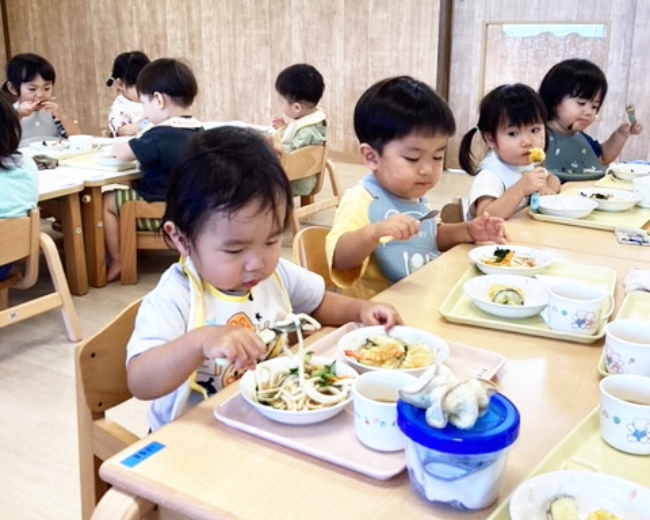 給食の様子