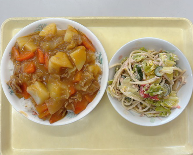 給食の様子